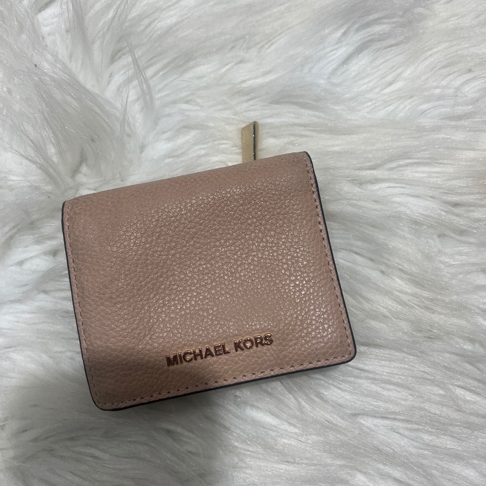 Michael Kors wallet pink blush